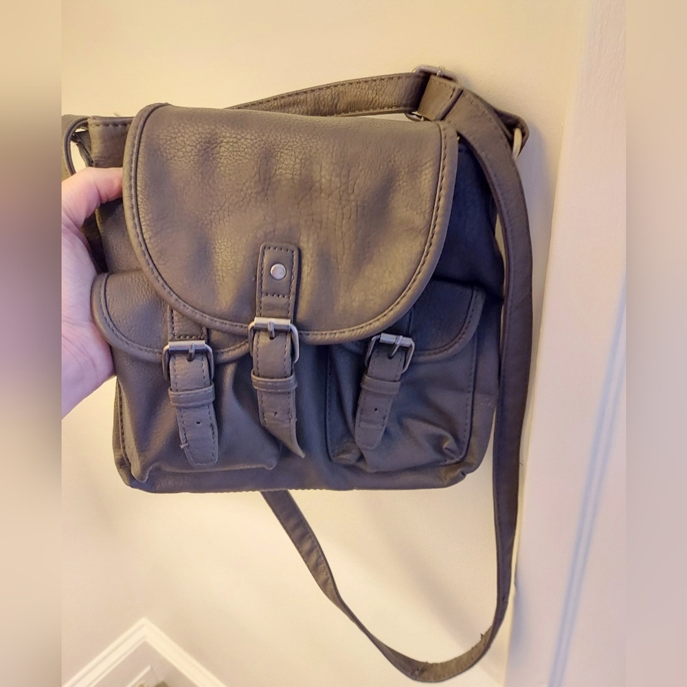Stylish Grey Faux Leather Purse